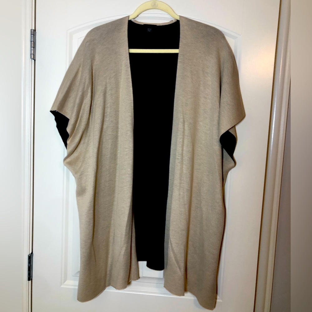 Ann Taylor Loft Tan and Black Open Front Short Sleeve Tunic-One size-NWT